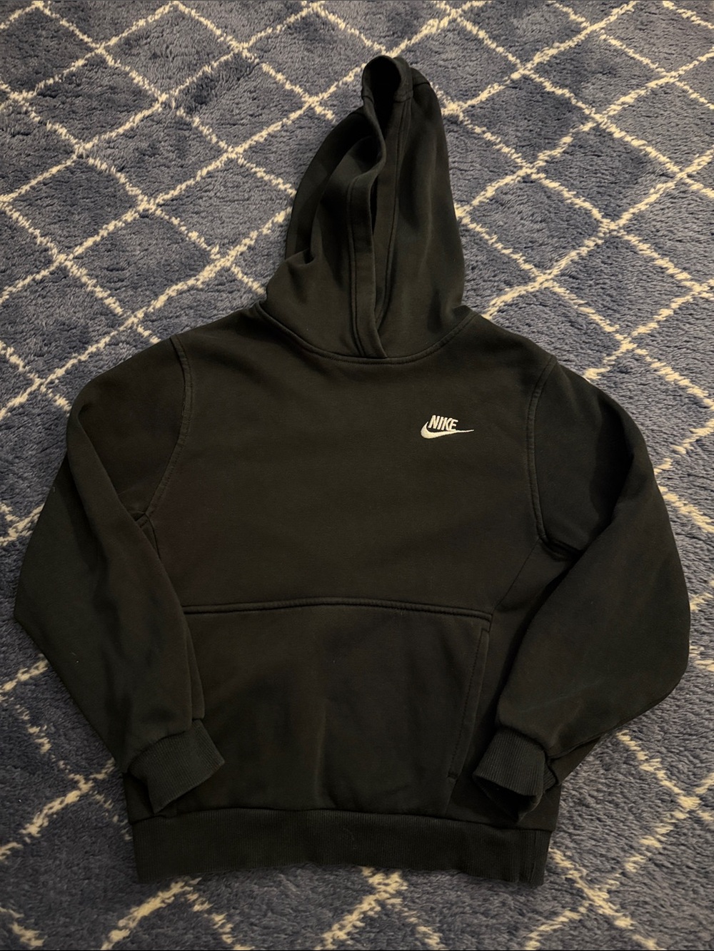 Kids Nike Black Pullover Hoodie with White Swoosh - size medium